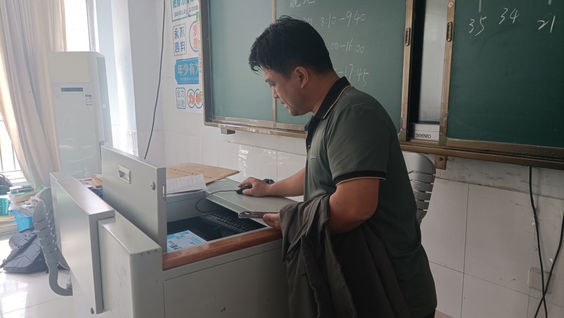 细致检查保规范 精心架设筑平台