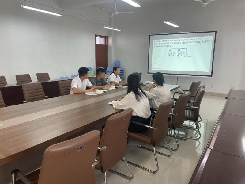 集思广益共成长，同心协力启新程——2024级部化学学科组开展集体备课活动